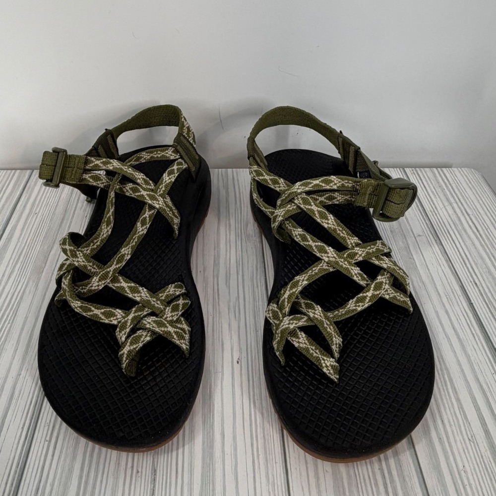 Chaco Z/Cloud 2 Olive Green Strappy Hiking Sandals Women's Size 7
